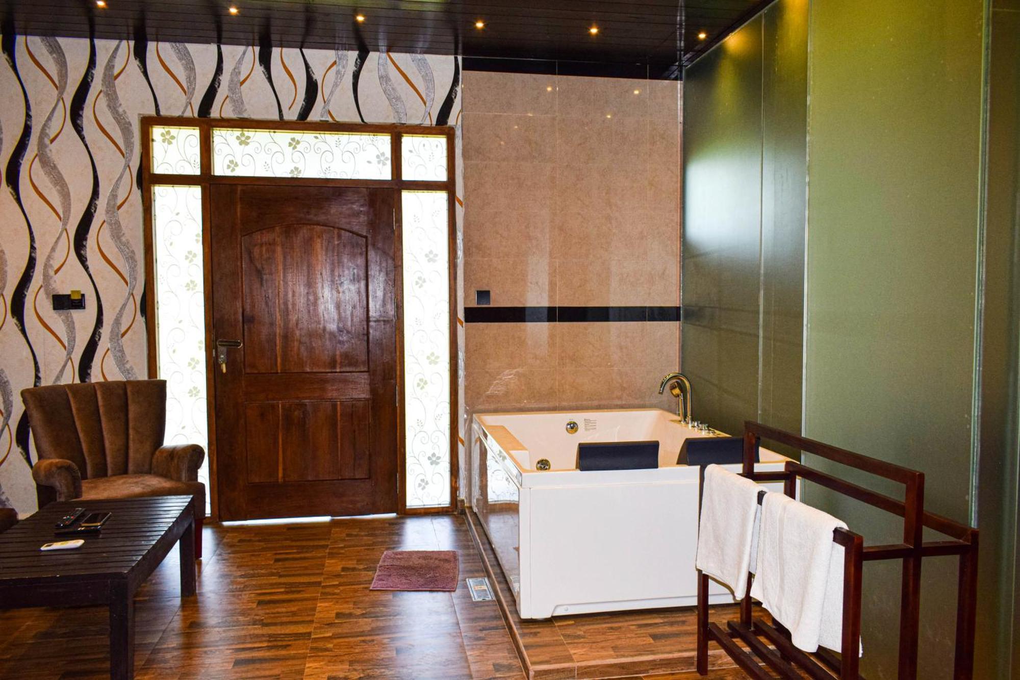 Hotel Green Garden Trincomalee Extérieur photo